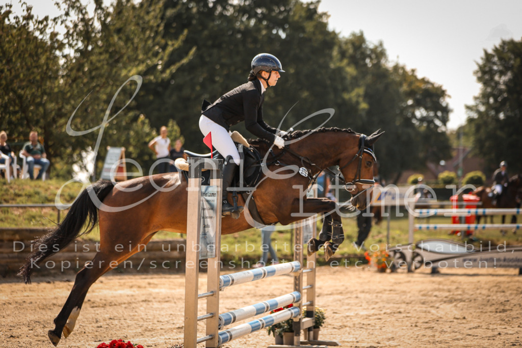 24.FrSpA00208 | Leoni Ertmer Photography - Realisiert mit Pictrs.com