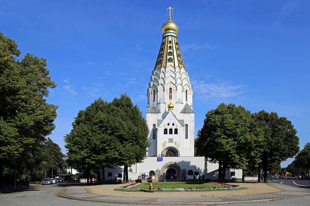 Bildlexikon Leipzig - Russische Gedächtniskirche | Das Team hinter BILDLEXIKON LEIPZIG bündelt historische wie aktuelle Informationen über die Stadt Leipzig in Text und Bild auf einer Plattform und stellt diese der interessierten Öffentlichkeit zur Verfügung.