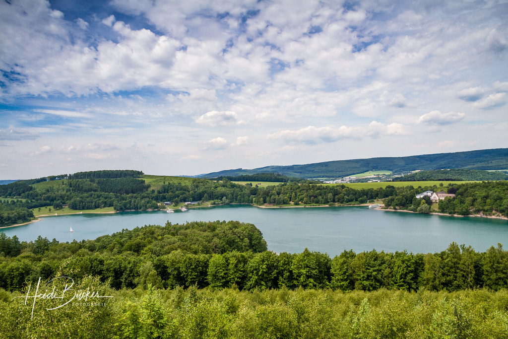 Hennesee bei Meschede | Blick auf den Hennesee bei Meschede - Realisiert mit Pictrs.com