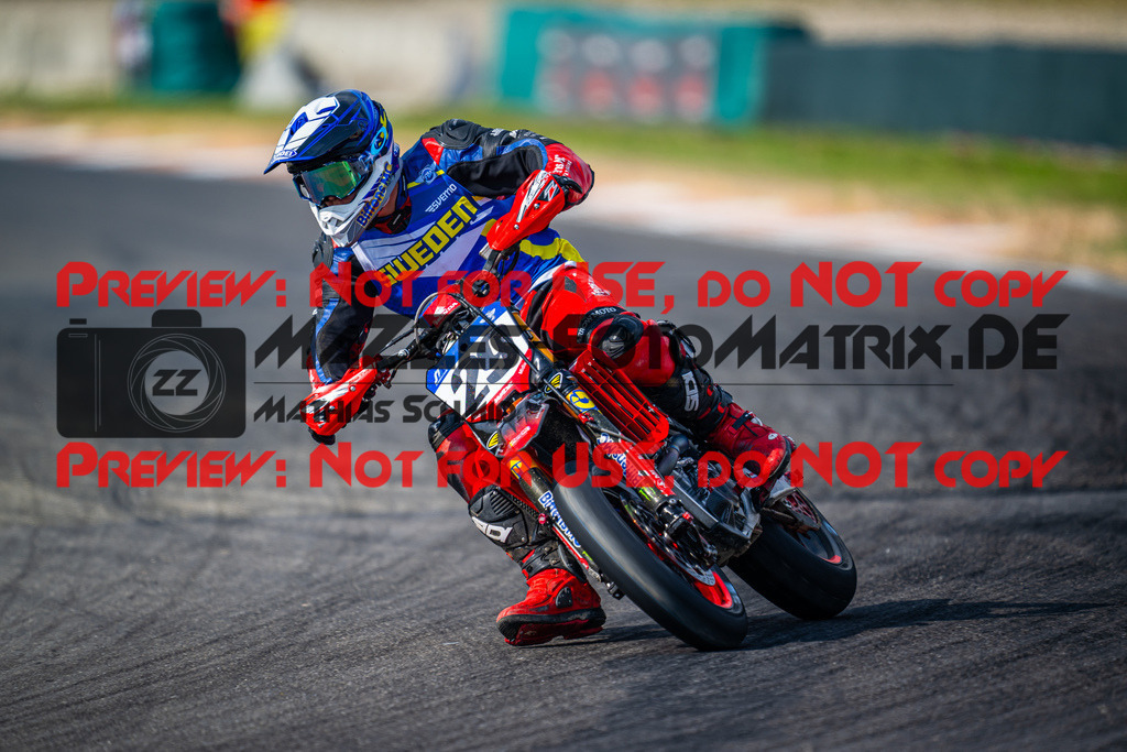 MaZZes_Fotomatrix_231014_1818 | S1