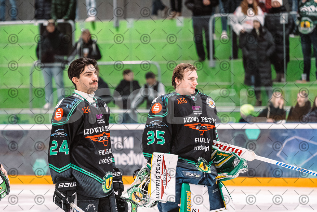Alligators_vs_Memmingen_05_12_2025-037 | Höchstadt Alligators Fotogalerie: Eishockey-Action aus Franken. Professionelle Spielfotos, Portraits & Stadionbilder zum Download. Jetzt entdecken! - Realisiert mit Pictrs.com
