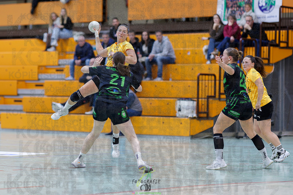 Frauen Oberliga Mitte (HHV); HSG Kleenheim/Langgöns II - HSG Eibelshausen/Ewersbach | Frauen Oberliga Mitte (HHV); HSG Kleenheim/Langgöns II - HSG Eibelshausen/Ewersbach am 01.11.2025 in Oberkleen (Weidig-Halle)Photo © 2025 - Jörg Heinrich - Realisiert mit Pictrs.com