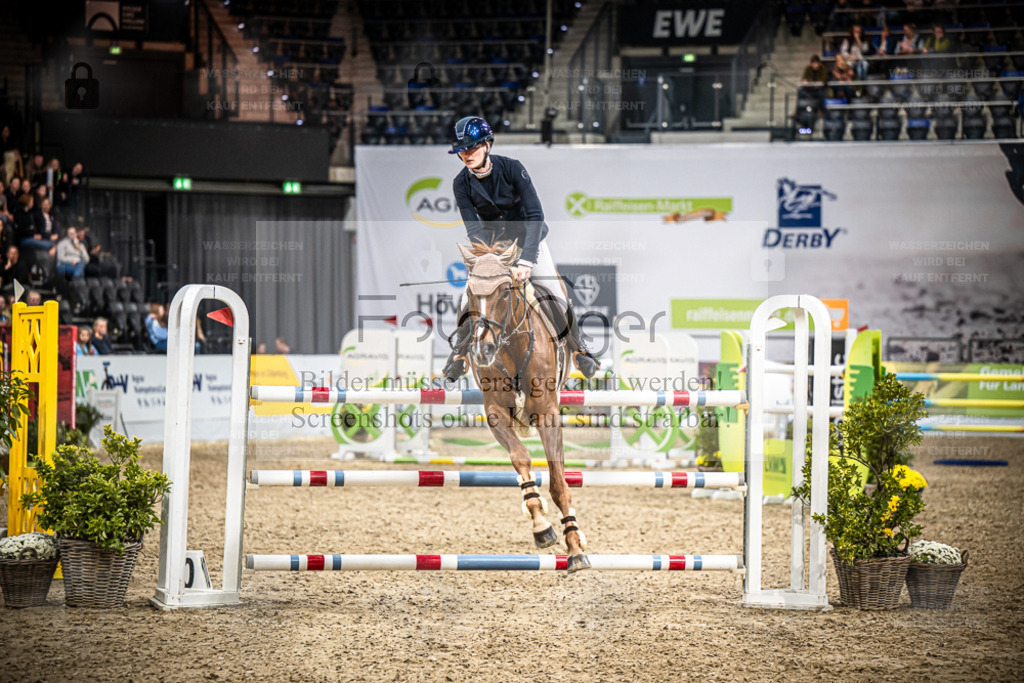 DOS_2510 | Entdecke hochwertige Reitturnierfotos von Foto Oger. Professionell, emotional und authentisch – jetzt Lieblingsmomente im Shop bestellen. - Realisiert mit Pictrs.com