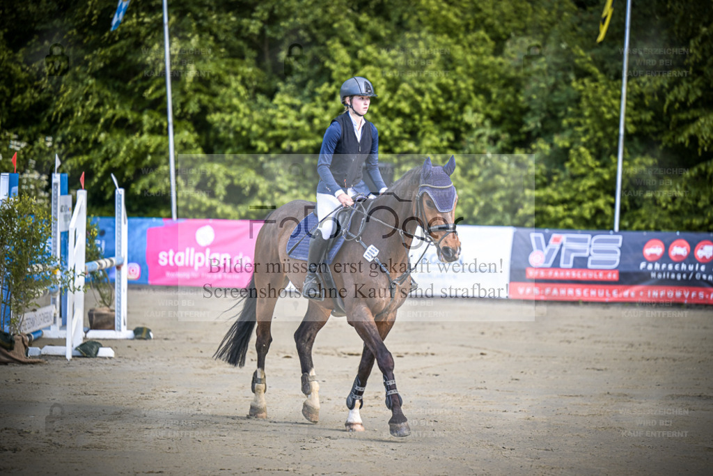 DOS_0617 | Entdecke hochwertige Reitturnierfotos von Foto Oger. Professionell, emotional und authentisch – jetzt Lieblingsmomente im Shop bestellen. - Realisiert mit Pictrs.com