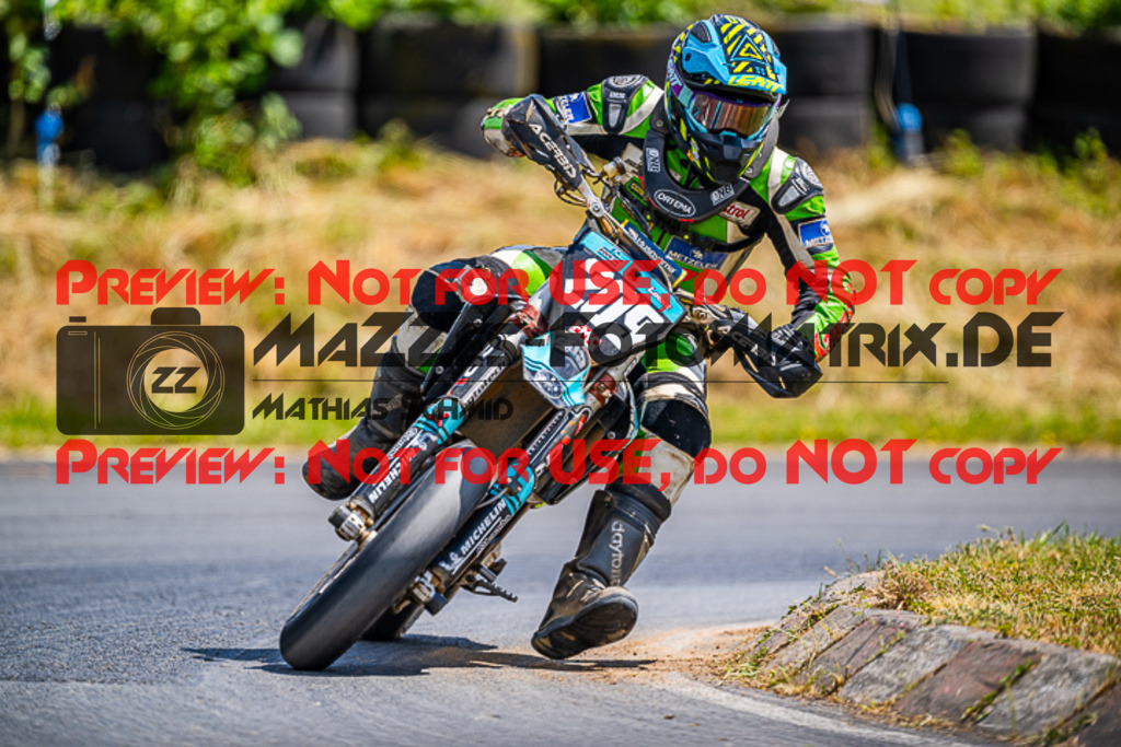 MaZZes_FotoMatrix_220529_8208 | Fotograf Mathias Schmid
Sportfotograf,
Eventfotograf,
Hochzeitsfotograf,
Portraitfotograf