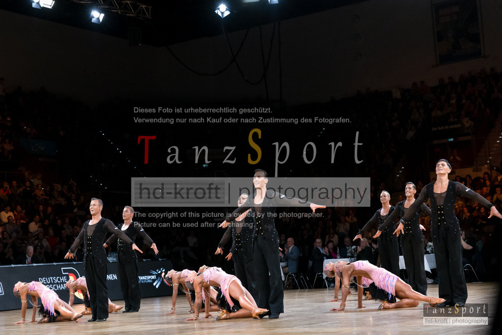 20241109_DM-Formationen_4339 | Tanzsportbilder, Standardtanz, Lateintanz, WDSF, DTV, LTVB, dancecomp, goc, hessen tanzt, blaues band der spree, walzer, tango, wiener walzer, slowfox, quickstepp, samba, rumba, cha-cha-cha, paso doble. jive, hd-kroft photography, turniertanzsport