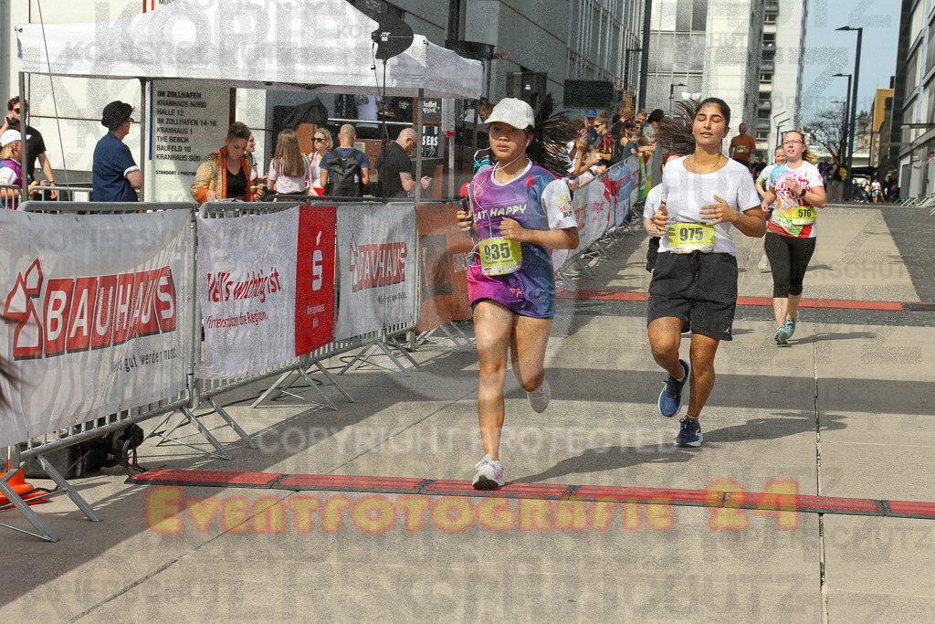 250920_1342_EX1_6323 | Sportfotografie im Rhein-Sieg Kreis, Köln, Bonn, NRW, Rheinland Pfalz, Hessen, etc. Unser Tätigkeitsfeld umfasst den Laufsport vom Volkslauf über den Marathon, Duathlon, Triathon bis zum Ultralauf wie Kölnpfad Ultra oder Schindertrail.