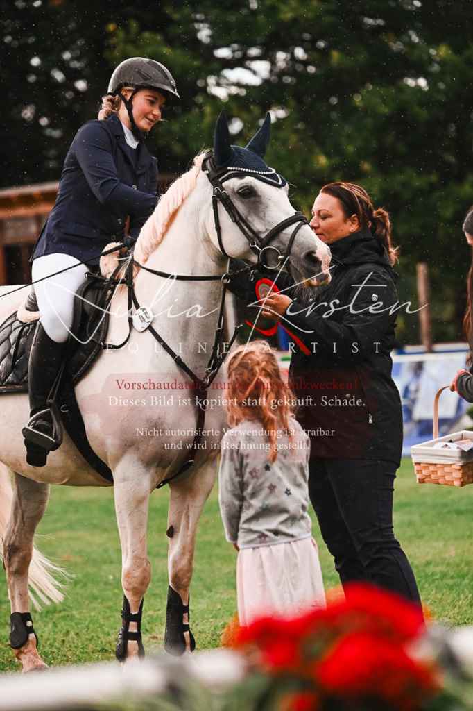 DSC_6218 | Pferde- und Turnierfotografie in Westsachsen. Pferdeportraits, Auftragszeichnungen und intuitive Kunst.