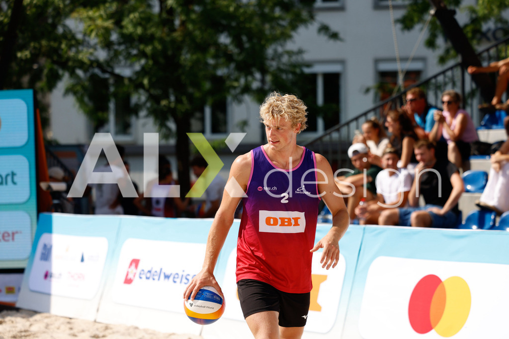 Obi BeachTour 2026 - Basel | BASEL, SWITZERLAND - JULY 17: JACOB HEJLSVIG PETERSEN (DEN) during the Obi BeachTour 2026 match between BREER / KÄLIN (SUI) and NAPIER / PETERSEN (DEN) at Barfüsserplatz on July 17, 2026 in Basel, Switzerland. - Realisiert mit Pictrs.com