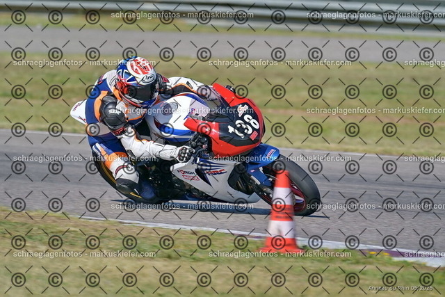 26BT02-0013 | markuskiefer.com - Realisiert mit Pictrs.com