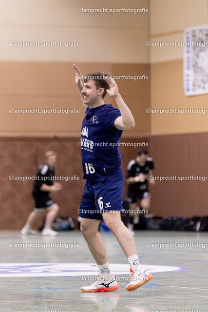 Handball I Herren I Saison 2025-2026 I SHSE Manfred-Frank-Pokal I Viertelfinale I HSG Kalkberg 06 II - HSG Kalkberg 06 003 | Tom Rathgeber (16, HSG Kalkberg 06 II) - Realisiert mit Pictrs.com
