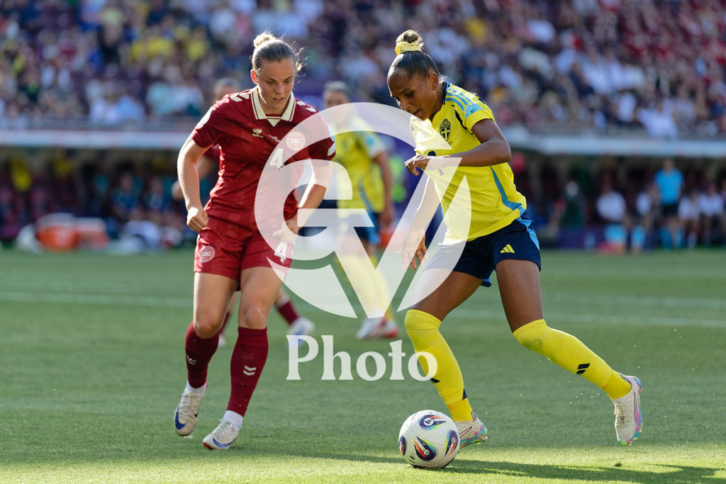 Denmark v Sweden - UEFA Women's EURO 2025 Group C | GENEVA, SWITZERLAND - JULY 4: Madelen Janogy of Sweden (R) and Emma Faerge of Denmark (L)  during the UEFA Womens EURO 2025 Group C match between Denmark and Sweden at Stade de Geneve on July 4, 2025 in Geneva, Switzerland. (Photo by Giuseppe Velletri/Sports Press Photo/Getty Images)