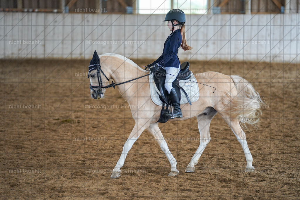 20230520-FAH05159 | Frühjahrsturnier, Landsberg am Lech, 2023, Reitclub Landsberg, Turnierbilder, Fotos Turnier Landsberg, Fotoagentur Herrmann, Turnierfotografen Bayern, Reitsport Fotograf, Pferde Fotograf