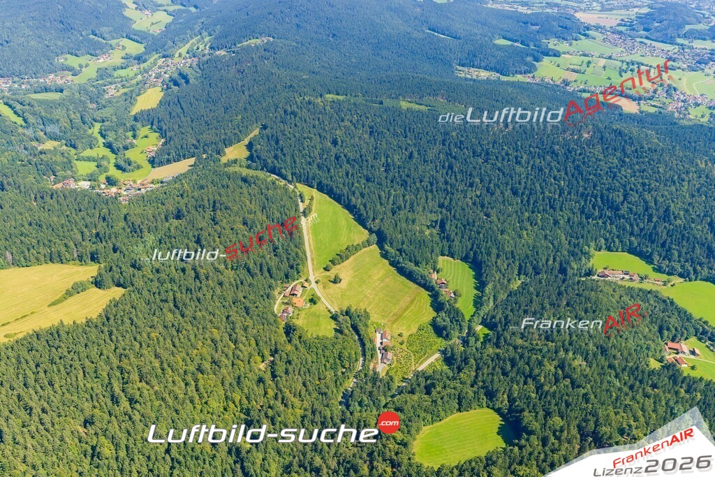 Ponholz Hohenwarth Bild- Das Luftbild wurde 2025 vom UL-Flugzeug heraus erstellt ( keine Drohne ) - Hochauflösende Luftaufnahme -Nicht vergleichbar mit Google Maps oder Satelittenbilder- Die Geschenkidee !Mit Lizenz und Bildrechte bestellbar