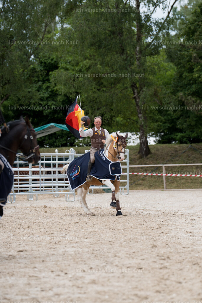 WE_sonntag_Stoib_Siegerehrung_PI2025_3503 | Pferd International München 2025