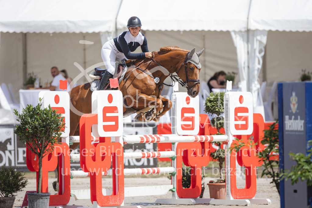220612_LüPfSpTa_Punkte-L-504 | Lützower Pferdesporttage
Punktespringprüfung Kl.L mit Joker geschlossen
12.06.2022