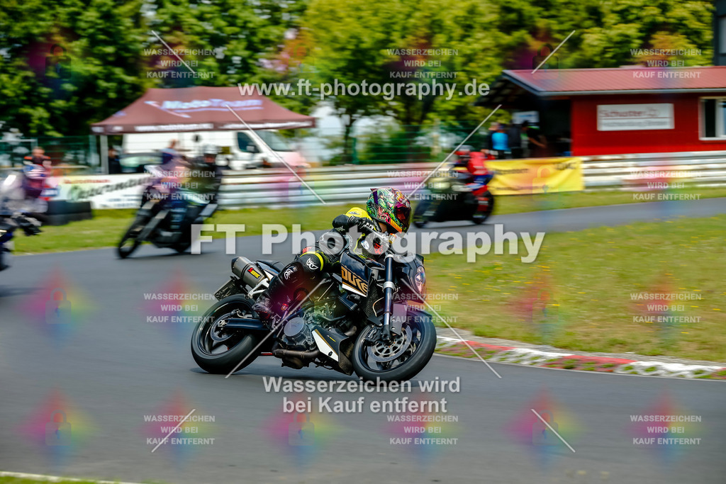 VBK-4914 | Hier findet Ihr Bilder von Touristenfahrten auf der Nürburgring Nordschleife oder von anderen Veranstaltungen die ich besucht habe. Viel Spass beim Durch Schauen 