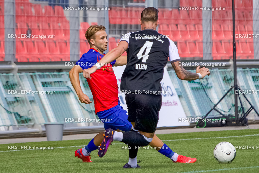 4B1A3767.jpeg -  - KFC Uerdingen - Bergisch Born - Niederrheinpokal | Krefeld, Deutschland, 10.08.25:   während des Niederrheinpokal Spiels zwischen KFC Uerdingen - Bergisch Born in der Grotenburg Stadion am 10. August 2025 in Krefeld, Deutschland. (Foto von Ralph Görtz/Brauer-Fotoagentur)