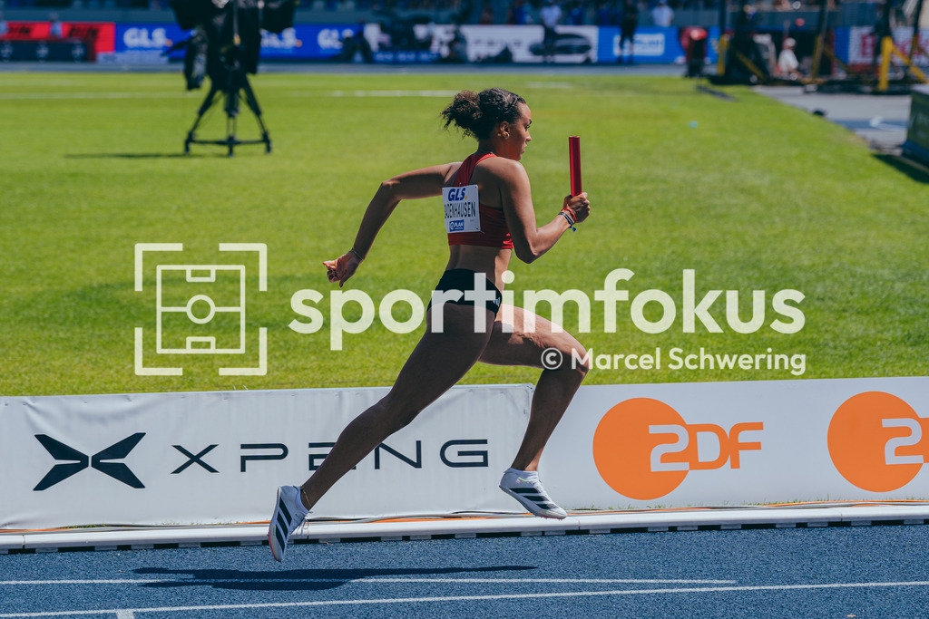 Deutsche Meisterschaften der Frauen und Männer 2026 | Julia Badenhausen, Eintracht Frankfurt e.V., U20 4x400-Meter-Staffel, Deutsche Meisterschaften der Frauen und Männer 2026, Lohrheidestadion Bochum-Wattenscheid, 25.07.2026. Foto: Marcel Schwering / sportimfokus - Realisiert mit Pictrs.com
