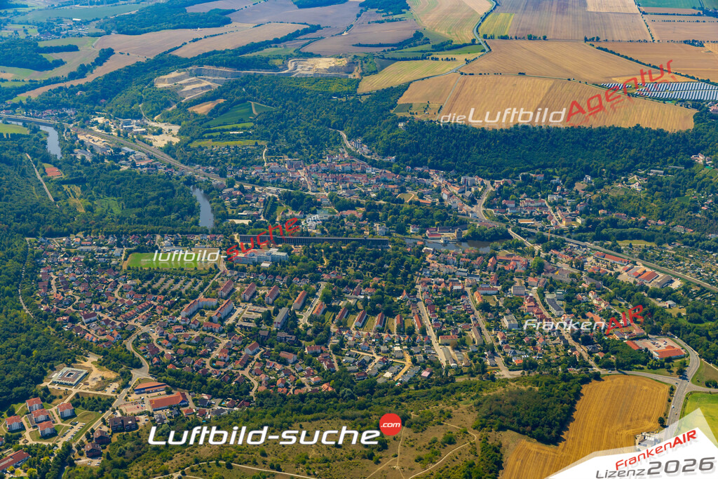 Bad Kösen Naumburg Bild- Das Luftbild wurde 2025 vom UL-Flugzeug heraus erstellt ( keine Drohne bzw. Drohnenaufnahme ) - Hochauflösende Luftaufnahme -Nicht vergleichbar mit Google Maps oder Satelittenbilder- Die Geschenkidee !Mit Lizenz und Bildrechte bestellbar - CC