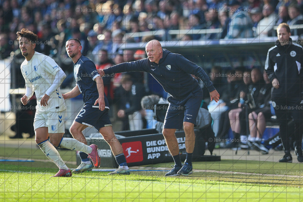 2025-11-02 Rösler Bochum - Magdeburg Foto Lukas 0144 | Luftbilder Castrop-Rauxel und Fotos vom VfL Bochum kaufen im Webshop der Bilder von Jens Lukas: lukas-fotos - Realisiert mit Pictrs.com