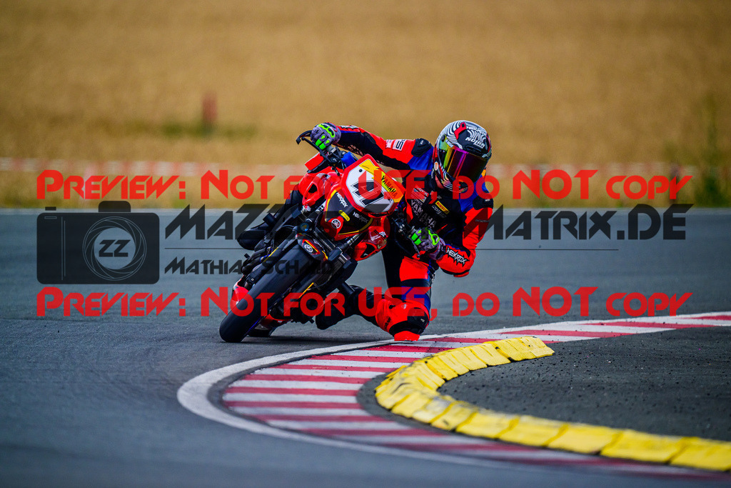 MaZZes_FotoMatrix_240727_6007705_2106 | TWIN