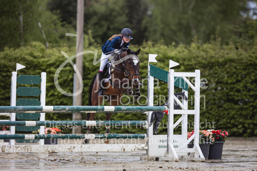 240426_Olfen-Vinnum_PonyTrophy-290 | Deine schönsten Turniermomente als professionelle Fotos! Entdecke hochwertige Pferdesport-Fotografie im Online-Shop. Jetzt Fotos finden & bestellen!