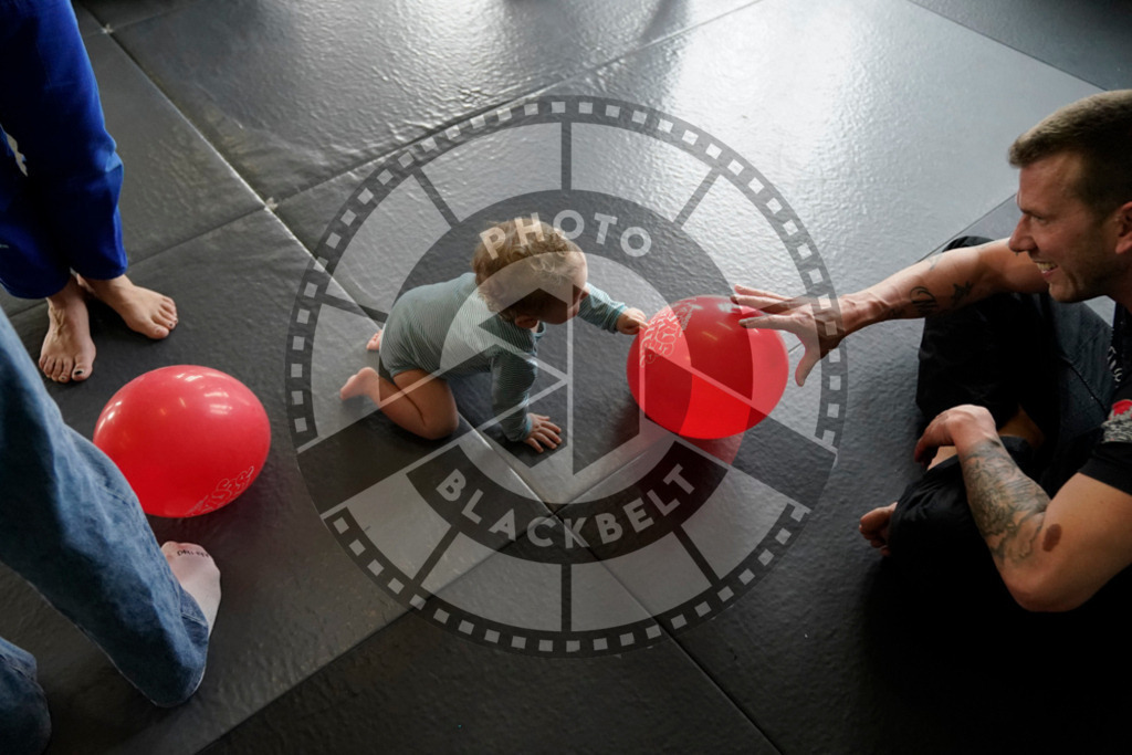 20240413PBB5942 | Fighters compete during the Grapplethon 24hours of rolling for a reason in Hamburg, Germany, on April 13, 2024.