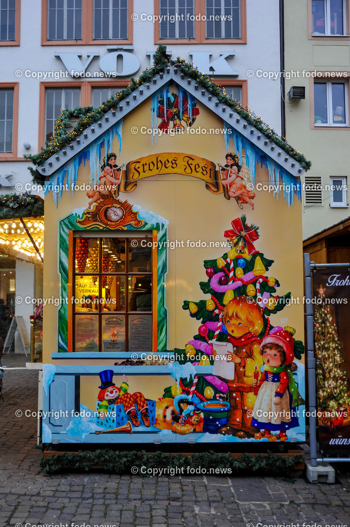 Deutschland_ Bayern_ Wuerzburg_ 13.12.2024-4 | 12.06.2024, Deutschland, GER, Bayern, Wuerzburg im Bild Stadtansichten, Weihnachtlich, Beleuchtung, Verkaufsstand, Huette, Punsch, Gluehwein, kreisfreie Stadt in Bayern, Bezirk Unterfranken