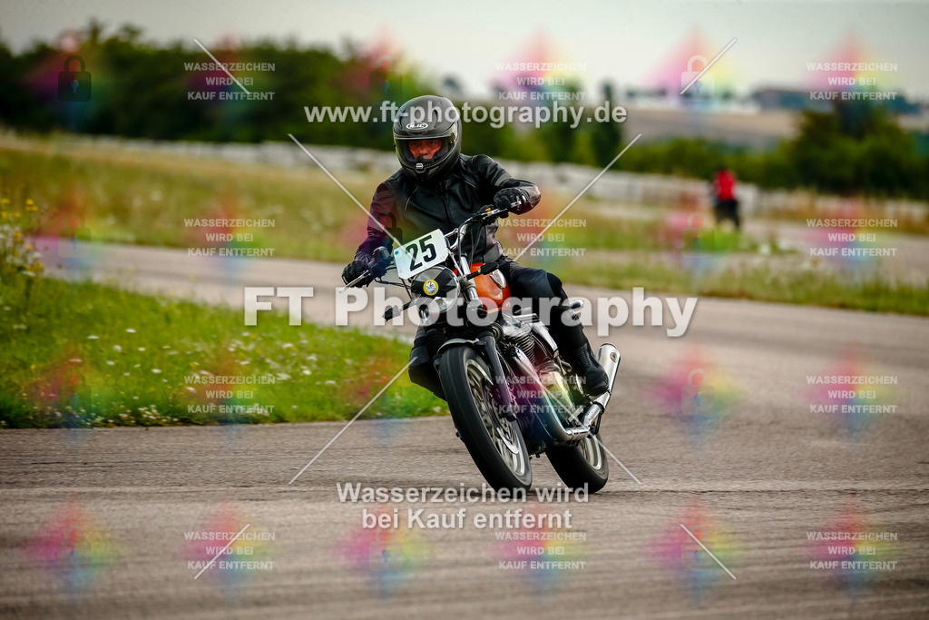 Chambley Juli-2102 | Hier findet Ihr Bilder von Touristenfahrten auf der Nürburgring Nordschleife oder von anderen Veranstaltungen die ich besucht habe. Viel Spass beim Durch Schauen 