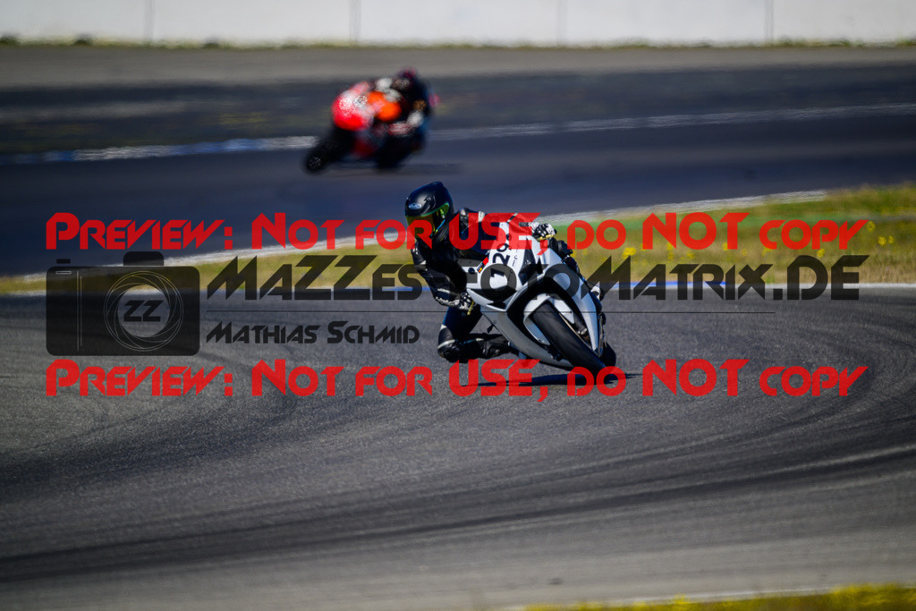 MaZZes_Fotomatrix_20250407_6007705_5639 | ROT