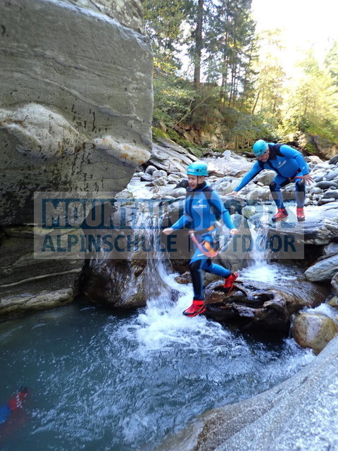 P9270012 | Bestelle die Bilder deines Berg- oder Wasser-Abenteuers mit Mountain Sports bequem von zu Hause aus direkt über unseren Online Fotoshop von pictrs.com. - Realisiert mit Pictrs.com