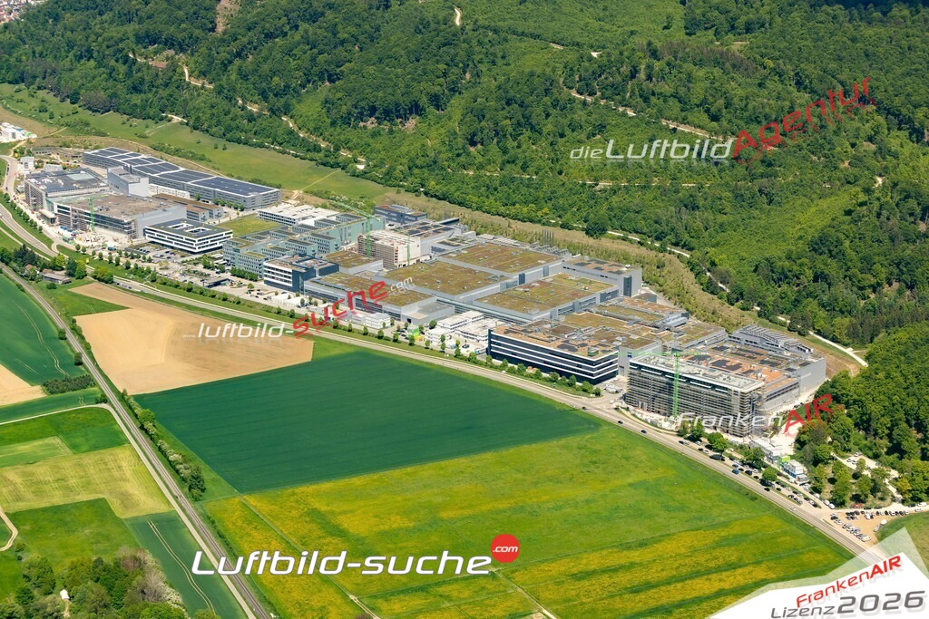 Luftaufnahme von Oberkochen - Die Luftaufnahme wurde 2025 vom UL-Flugzeug heraus erstellt ( keine Drohne ) - Hochauflösende Luftaufnahme - für professionelle Ausdrucke geeignet. Die Geschenkidee !Mit Lizenz und Bildrechte bestellbar