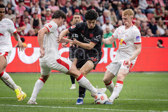 German Bundesliga, Bayer 04 Leverkusen vs. RB Leipzig, 02.05.2026 | LEVERKUSEN, GERMANY - MAY 2, 2026 :  Willi Orban (RB Leipzig, 4), Ibrahim Maza (Bayer 04 Leverkusen, 30), Nicolas Seiwald (RB Leipzig, 13) during the German Bundesliga match on gameday 32 between Bayer 04 Leverkusen vs. RB Leipzig at BayArena on May 2, 2026 in Leverkusen, Germany. DFL REGULATIONS PROHIBIT ANY USE OF PHOTOGRAPHS AS IMAGE SEQUENCES AND/OR QUASI-VIDEO.