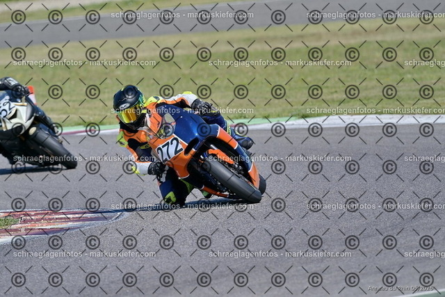 26BT01-1727 | 272 - Realisiert mit Pictrs.com