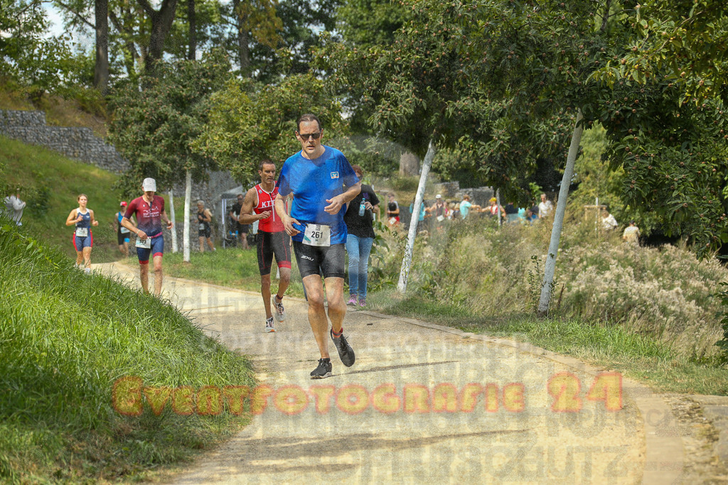 250824_1341_EX1_3255 | Sportfotografie im Rhein-Sieg Kreis, Köln, Bonn, NRW, Rheinland Pfalz, Hessen, etc. Unser Tätigkeitsfeld umfasst den Laufsport vom Volkslauf über den Marathon, Duathlon, Triathon bis zum Ultralauf wie Kölnpfad Ultra oder Schindertrail.