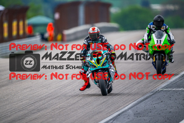 MaZZes_FotoMatrix_240505_6007705_7296 | SBK
