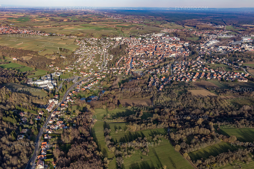Aerial view: View of the streets and houses in the residential areas in Wissembourg in the state Bas-Rhin, France. – Photo: IMG_104939.jpg taken on 03/21/2018 by Werner Riehm/FLY-FOTO.com – Resolution of the original: 5384 x 3589 px