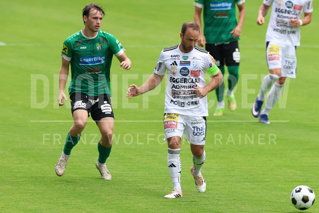 Friendly Match: SC Weiz vs TSV Hartberg in Weiz | Weiz, AUSTRIA, 01.JUL.26 - SOCCER - ADMIRAL Bundesliga, SC Weiz vs TSV Hartberg, test match. The image shows Tine Pori (SC Weiz) and Tobias Kainz (Hartberg).