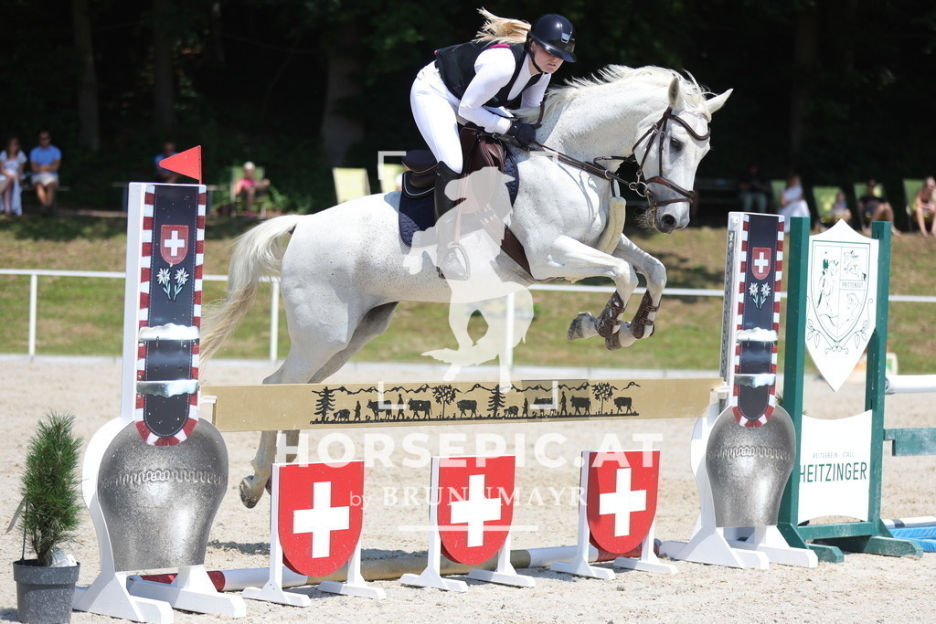 0P6A9344 | Willkommen bei Brunnmayr - Design & Fotografie – Ihrem Spezialisten für Reitturniere und Pferdeveranstaltungen in Oberösterreich, Salzburg und Bayern! Seit über 17 Jahren sind wir leidenschaftlich dabei.