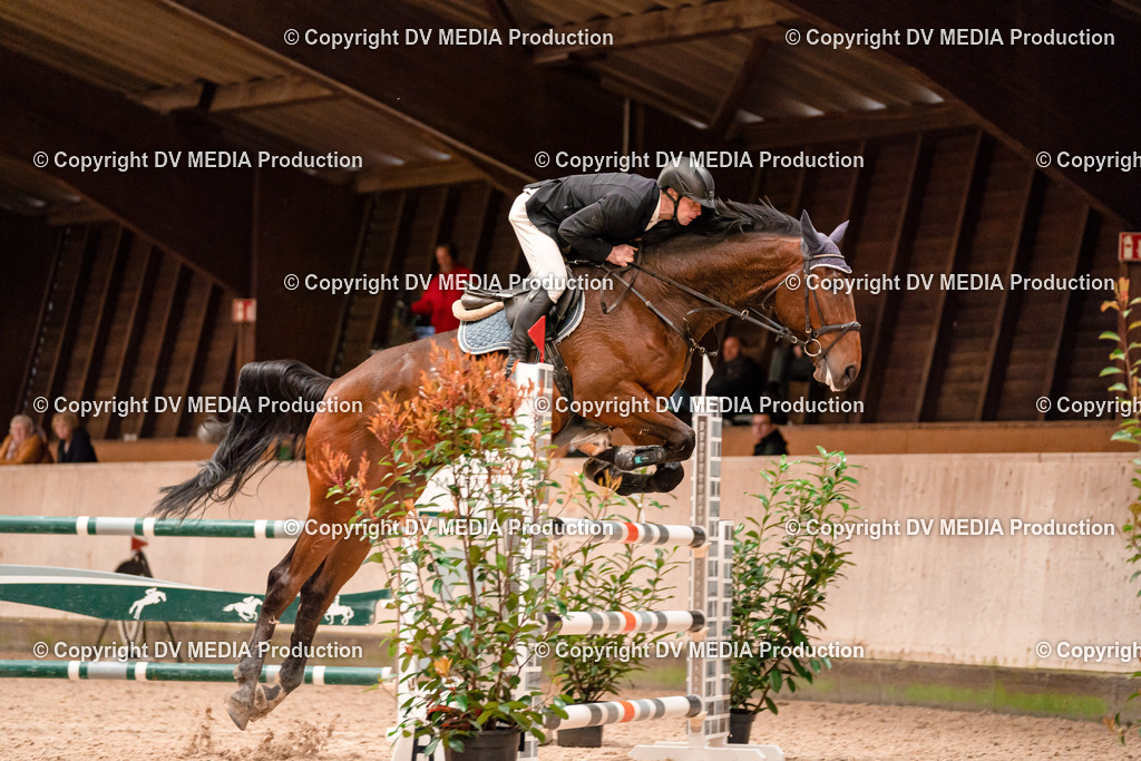 Springen Tag 1-424 | dv-media-shop - Realisiert mit Pictrs.com