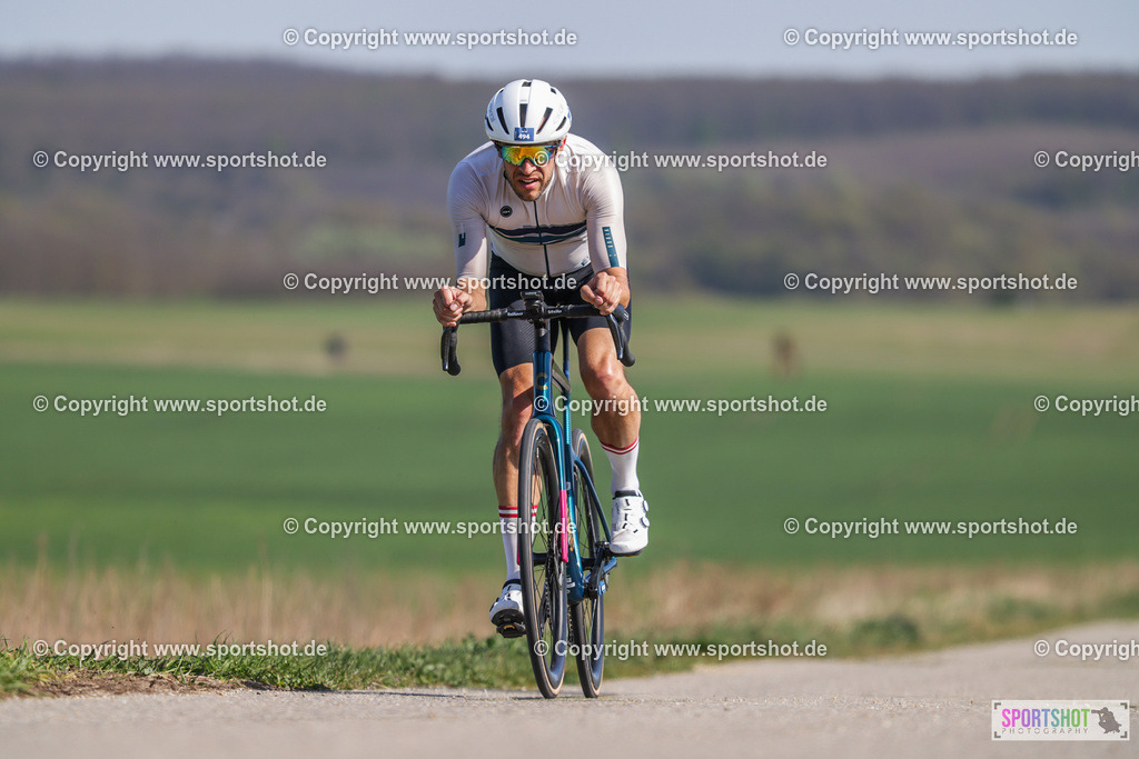 368A3520 | Neusiedlersee Radmarathon 2026@sportshot_your_pictrs #yourpictures#roadtowm2029 #nrm #neusiedlerseeradmarathon #neusiedlersee #neusiedlerseetourismus #burgenland #mörbisch #nrm26 #burgenlandtourismus #voglundco #poweredbyburgenlandtourismus #radsport #rad #marathon #ucigranfondo #visitburgenland #ucigranfondoworldseries