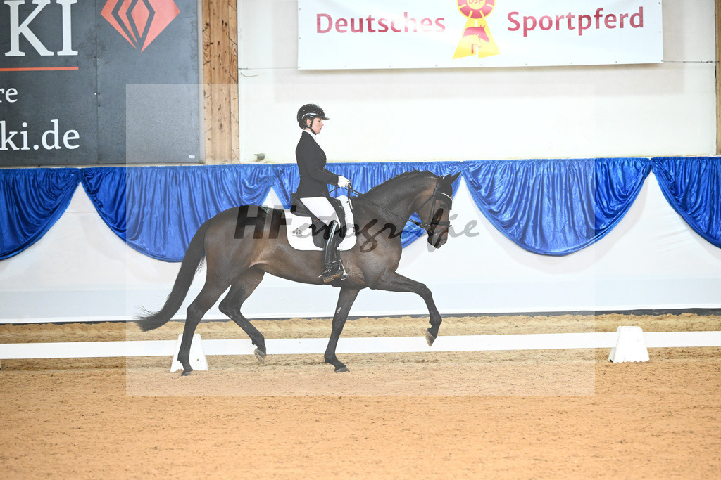 Kat-Nr. 60 Evita Cortes_Giner_14240352 | hf-fotografie - Realisiert mit Pictrs.com