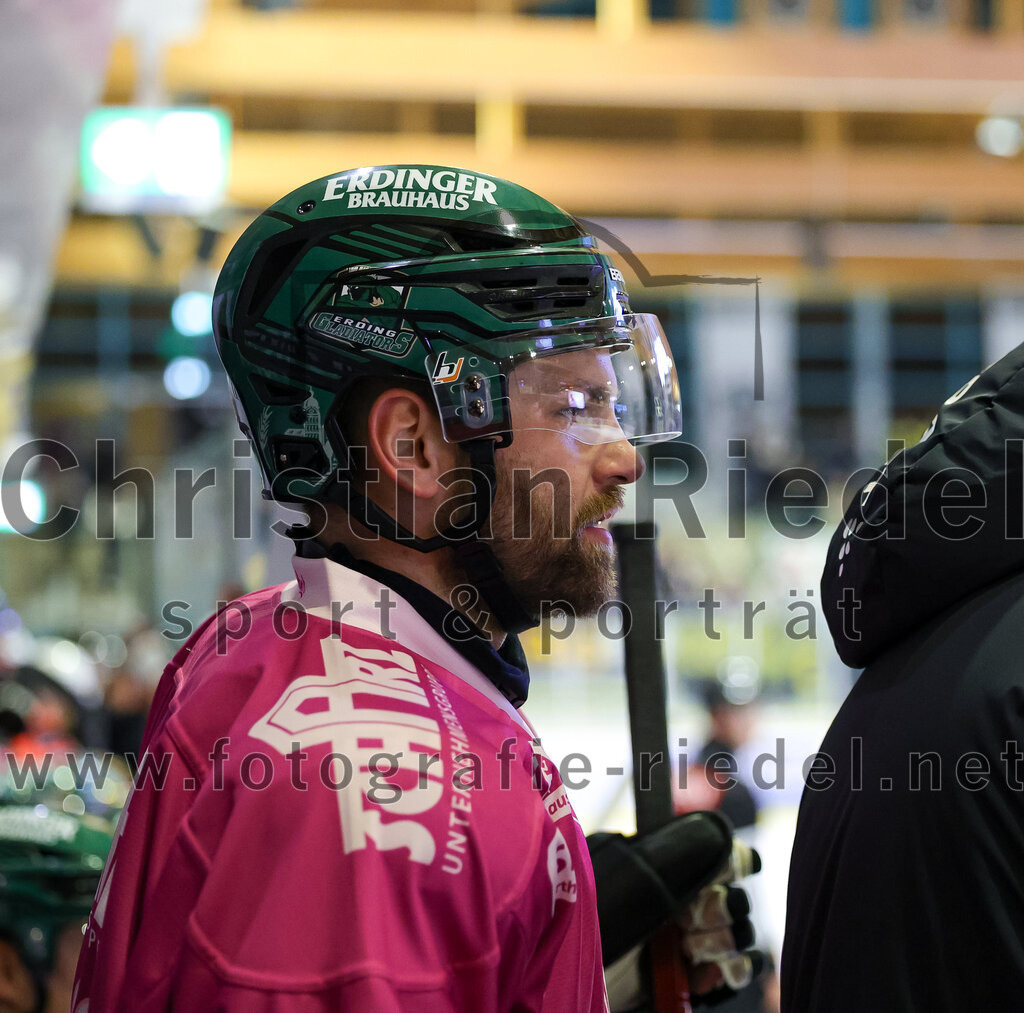 2025-10-10_064_TSV_Erding_gegen_onesto_Tigers_Bayreuth | Erding, Deutschland, 10.10.2025:Eishockey, Oberliga Süd 2025 / 2026, 7. Spieltag, TSV Erding gegen onesto Tigers Bayreuth, Endergebnis: 2:5Foto: Christian Riedel / fotografie-riedel.net
