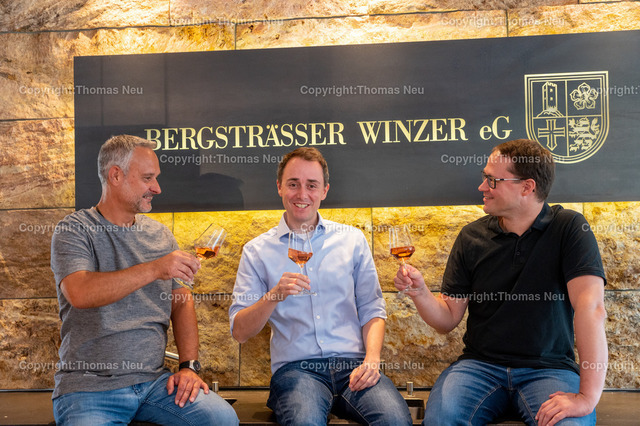 DSC_8770 | bss, Heppenheim, Winzerfestbeilage, Winzer EG, von links: Dirk Herdner, Patrick Staub und Thomas Schmitt, ,, Bild: Thomas Neu