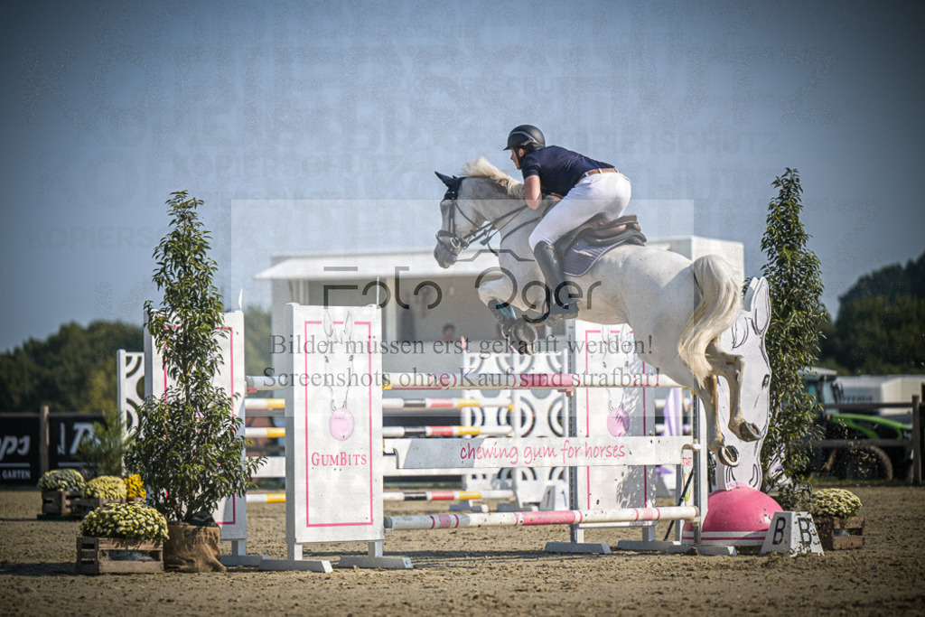 DOS_1422 | Entdecke hochwertige Reitturnierfotos von Foto Oger. Professionell, emotional und authentisch – jetzt Lieblingsmomente im Shop bestellen.Deutschlandweite Turnierfotografie. - Realisiert mit Pictrs.com