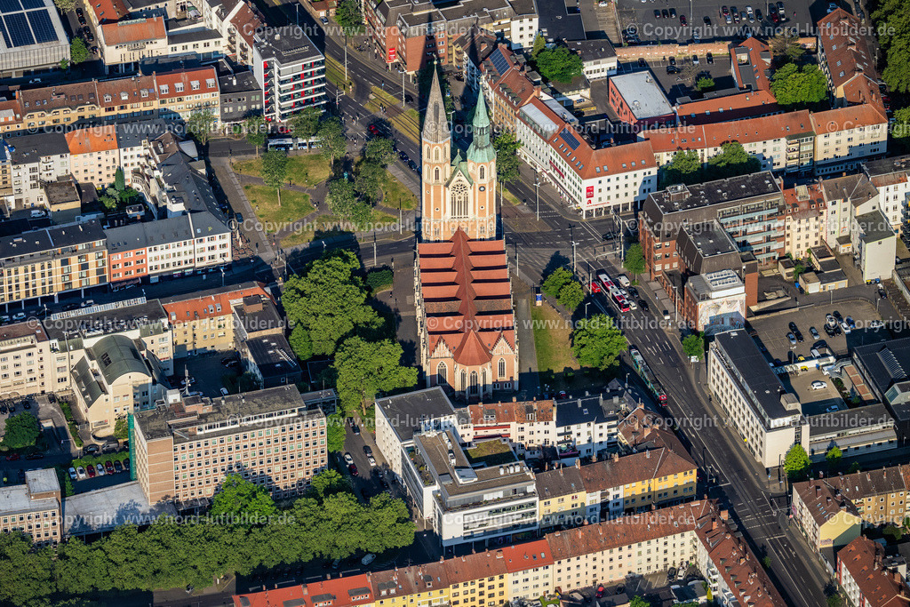 Braunschweig_St_Katharinen_Kirche_Altstadt_ELS_0314050623 | BRAUNSCHWEIG 05.06.2023 Kirchengebäude " St. Katharinen " an der Straße An der Katharinenkirche im Ortsteil Innenstadt in Braunschweig im Bundesland Niedersachsen, Deutschland. Weiterführende Informationen bei: Ev.-luth. Kirchengemeinde St. Katharinen Braunschweig. // Church building " St. Katharinen " on street An der Katharinenkirche in the district Innenstadt in Brunswick in the state Lower Saxony, Germany. Further information at: Ev.-luth. Kirchengemeinde St. Katharinen Braunschweig. Foto: Martin Elsen