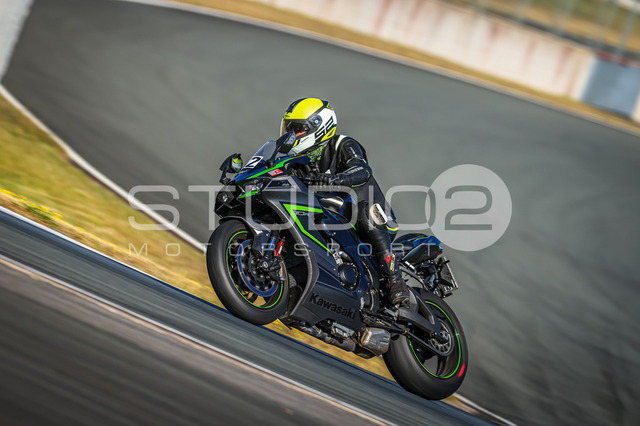 0042-260814BB-003_42 | Deine Full-Service-Agentur für ✔️Videoproduktionen und ✔️Motorsportfotografie Jetzt Angebot anfragen!