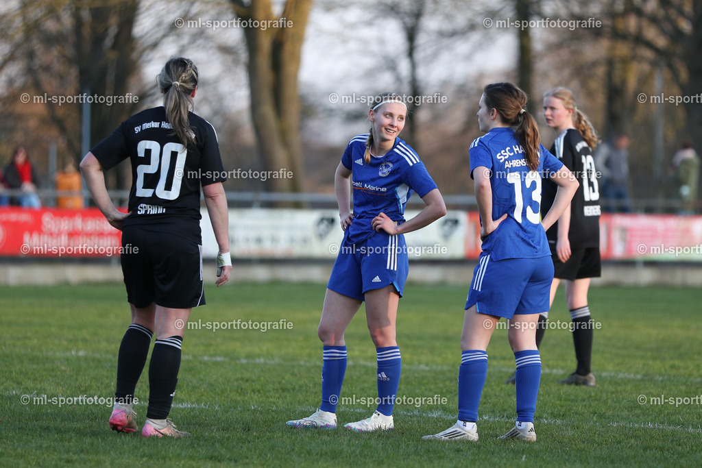Fußball I Frauen I Saison 2025/2026 I Oberliga Schleswig-Holstein I 14. Spieltag I Merkur Hademarschen - SSC Hagen Ahrensburg | ml-sportfotografie - Realisiert mit Pictrs.com