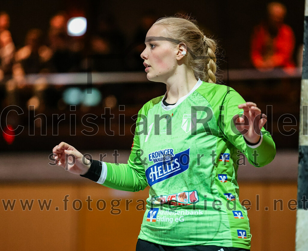 2024-02-03_063_SpVgg_Altenerding_gegen_SpVgg_Erdweg | Erding, Deutschland, 03.02.2024:
Handball, Bezirksoberliga Frauen Altbayern 2023 / 2024, 13. Spieltag, SpVgg Altenerding gegen SpVgg Erdweg, Endergebnis: 25:21

Torfrau Hanna Obermair (SpVgg Altenerding, #1)

Foto: Christian Riedel / fotografie-riedel.net